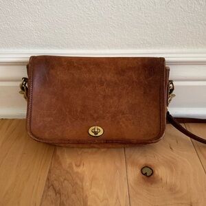 Vintage Coach Leather Top Flap Shoulder Crossbody Bag